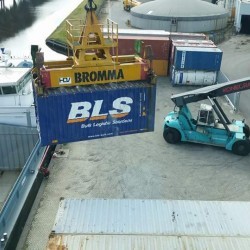 Bulk containers
